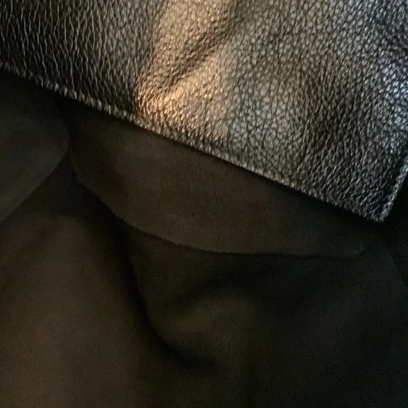 Kurt Geiger London Violet Leather Tote
KURT GEIGER LONDON - Picture 14 of 14